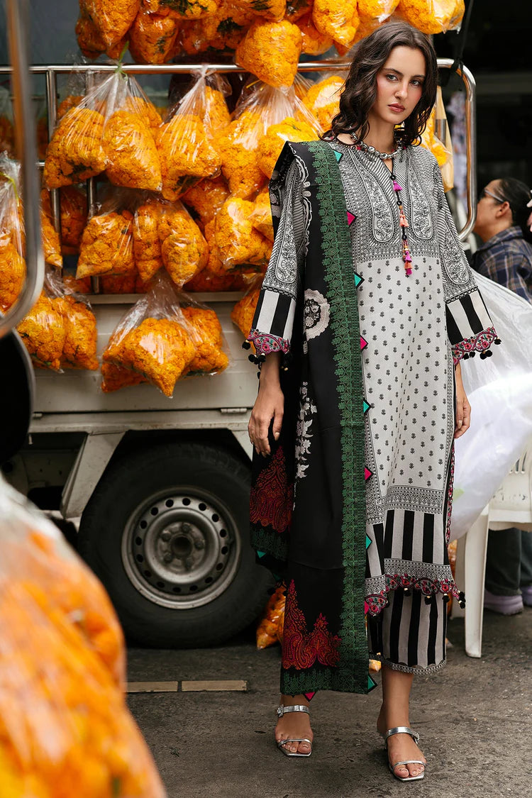 WINTER-3PC KHADDAR PRINTED SHIRT WITH KHADDAR PRINTED DUPATTA AND PRINT TROUSER-2652