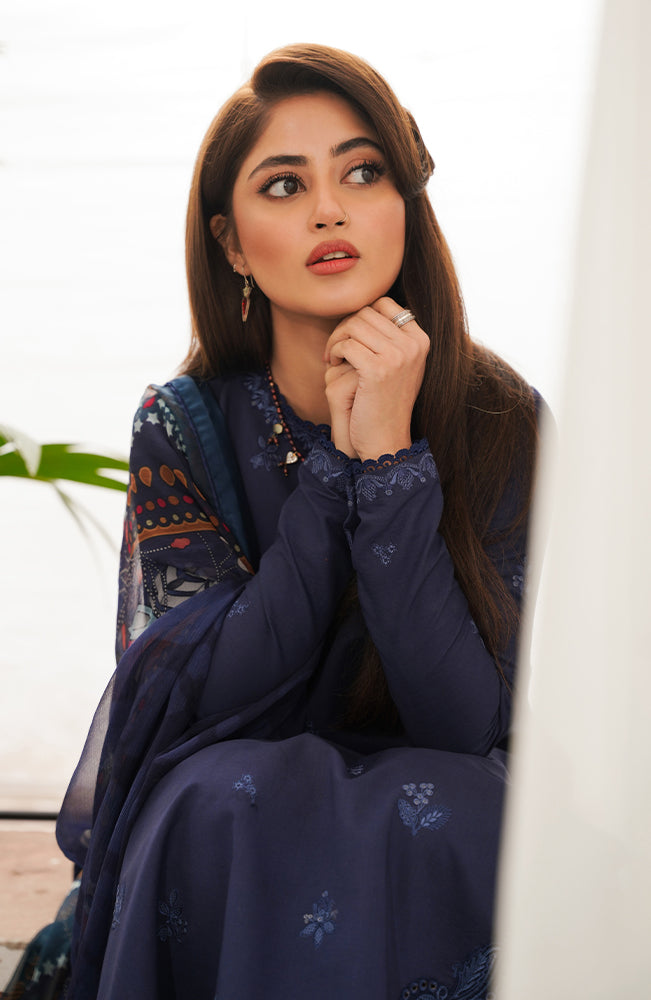 SERAN-3PC DHANAK EMBROIDERED SHIRT WITH COURTRAI WOOL PRINTED SHAWL & TROUSER-3511