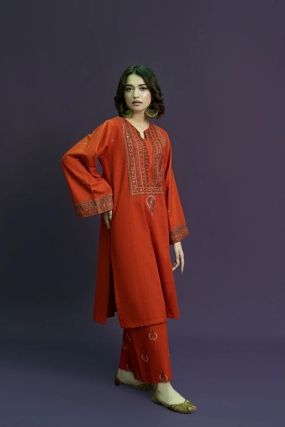 WINTER-2PC DHANAK EMBROIDRED SHIRT WITH AND EMBROIDRED TROUSER-3126