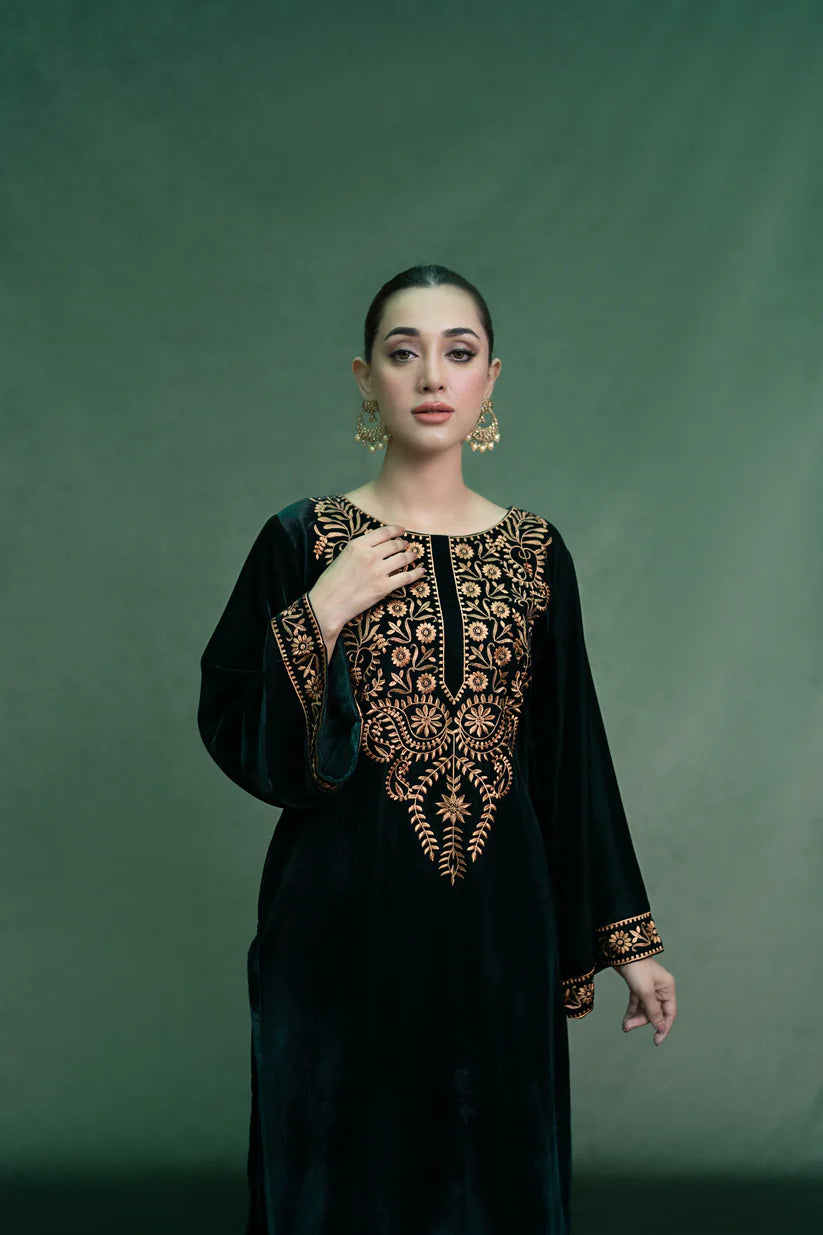 WINTER- 2PC Velvet Heavy Embroidered Shirt With Velvet Heavy Embroidered Trouser -D20