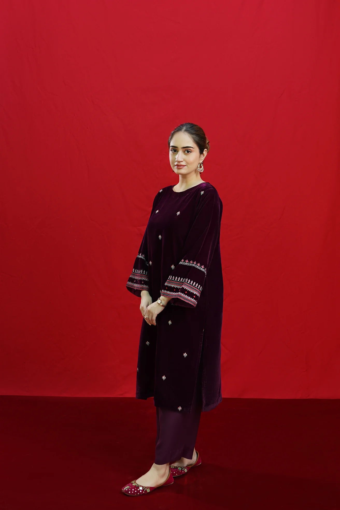WINTER-2PC VELVET EMBROIDERED SHIRT WITH VELEVT EMBROIDERED SLEEVES-D-19-MICROO-9000