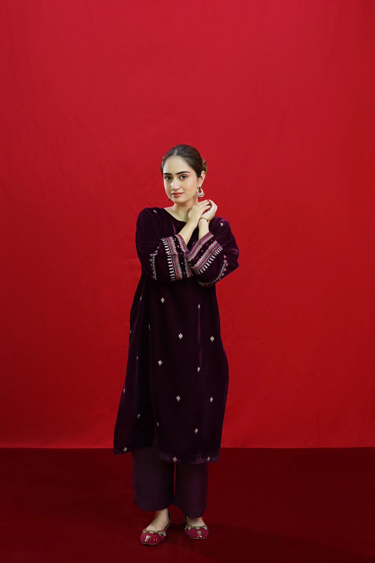 WINTER-2PC VELVET EMBROIDERED SHIRT WITH VELEVT EMBROIDERED SLEEVES-D-19-MICROO-9000