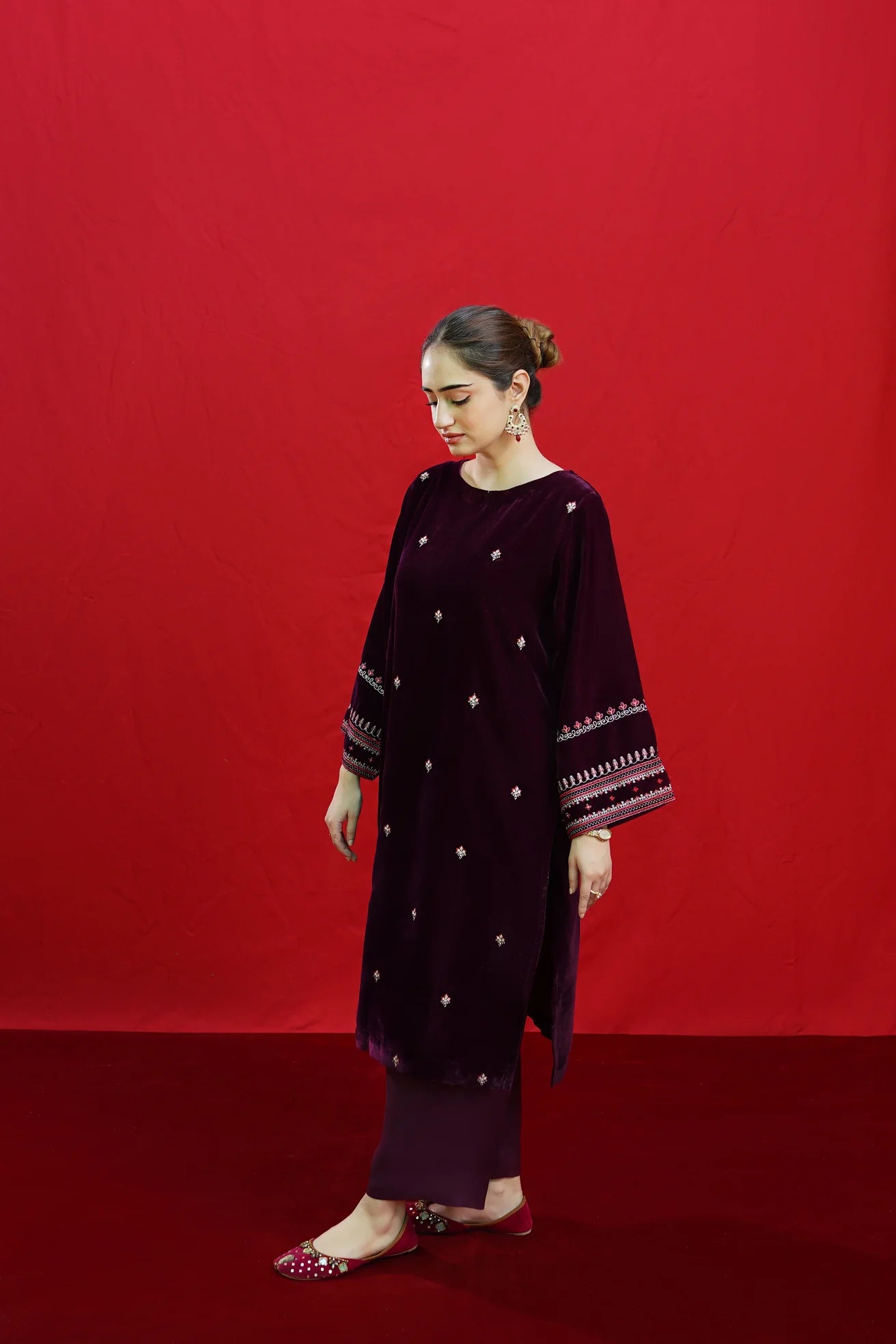 WINTER-2PC VELVET EMBROIDERED SHIRT WITH VELEVT EMBROIDERED SLEEVES-D-19-MICROO-9000