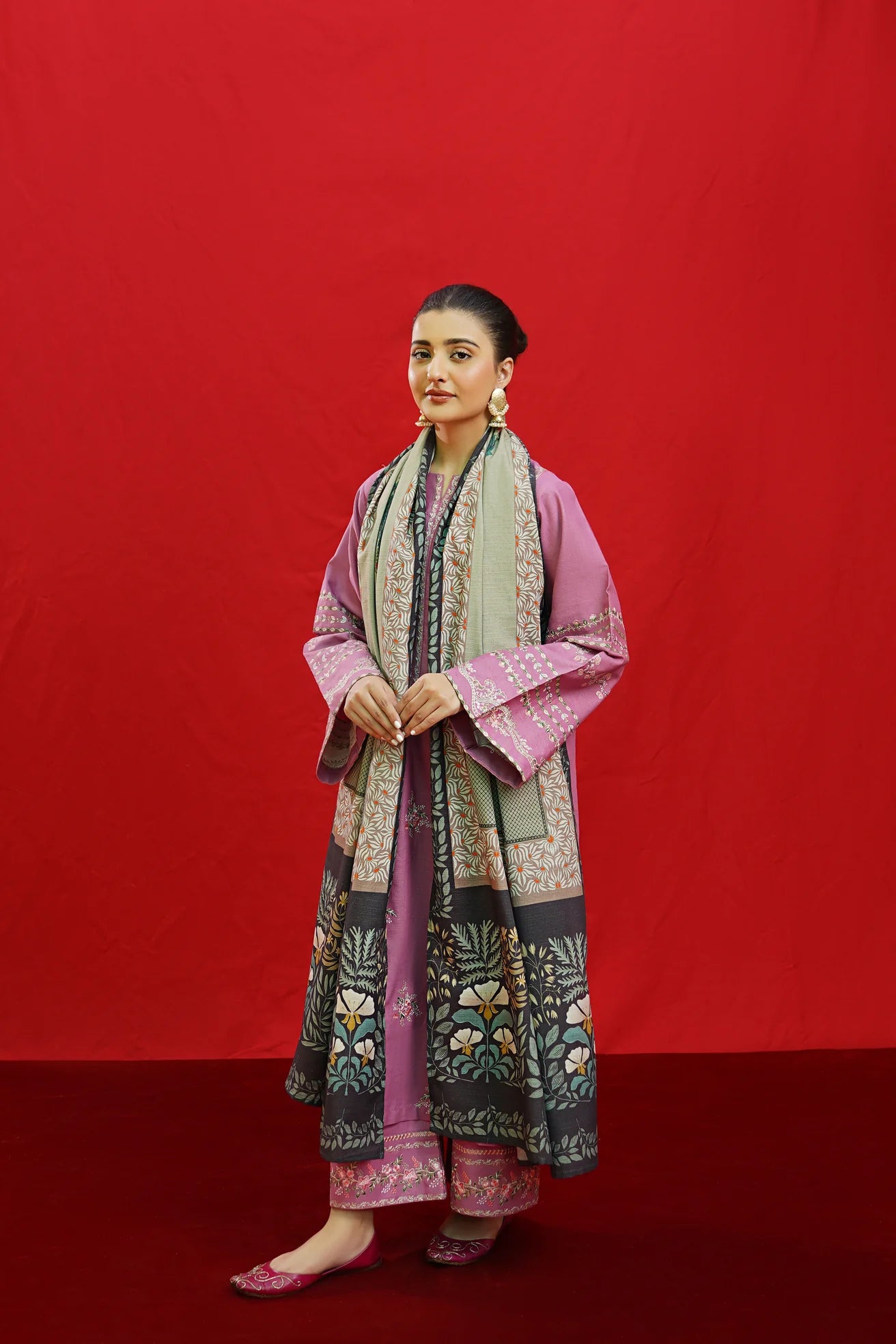 WINTER-3PC KHADDAR EMBROIDRED SHIRT WITH WOOL PRINTED SHAWL & EMB TROUSER-3383