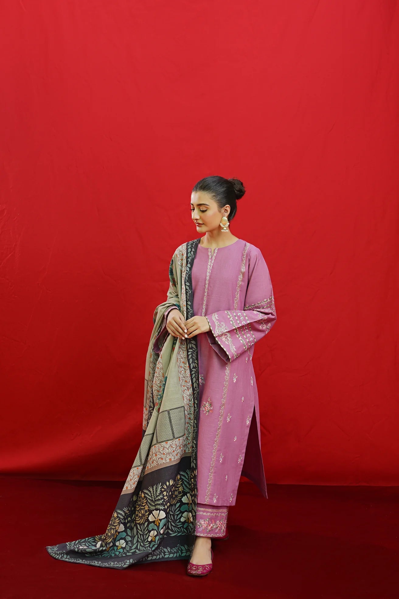 WINTER-3PC KHADDAR EMBROIDRED SHIRT WITH WOOL PRINTED SHAWL & EMB TROUSER-3383