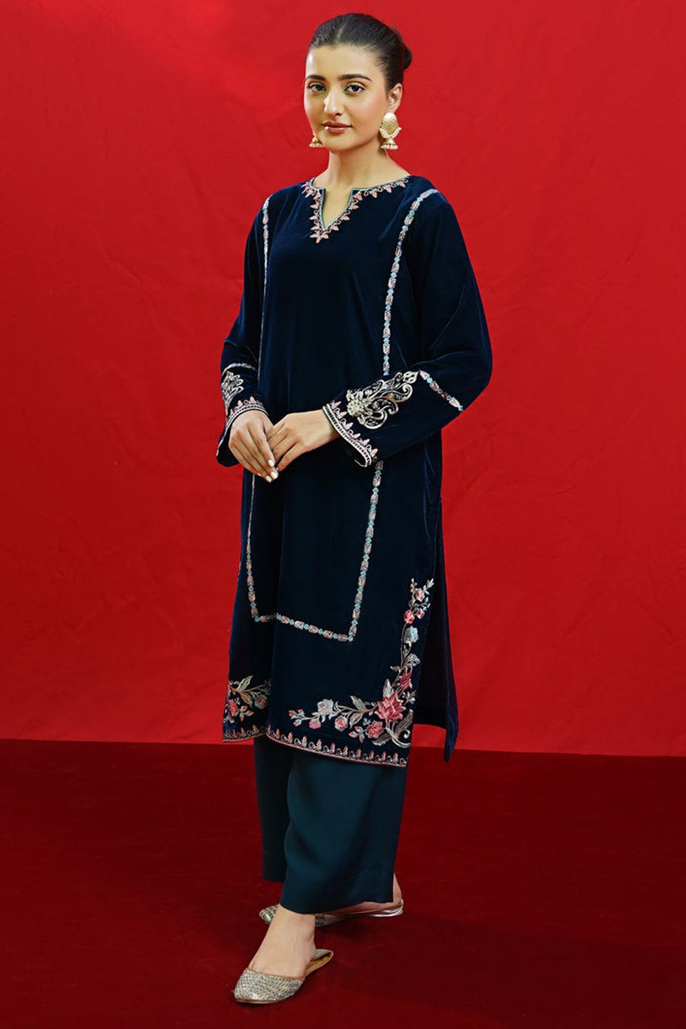 WINTER-2PC Velvet Heavy Embroidered Shirt With Velvet Embroidered Sleeves-D23