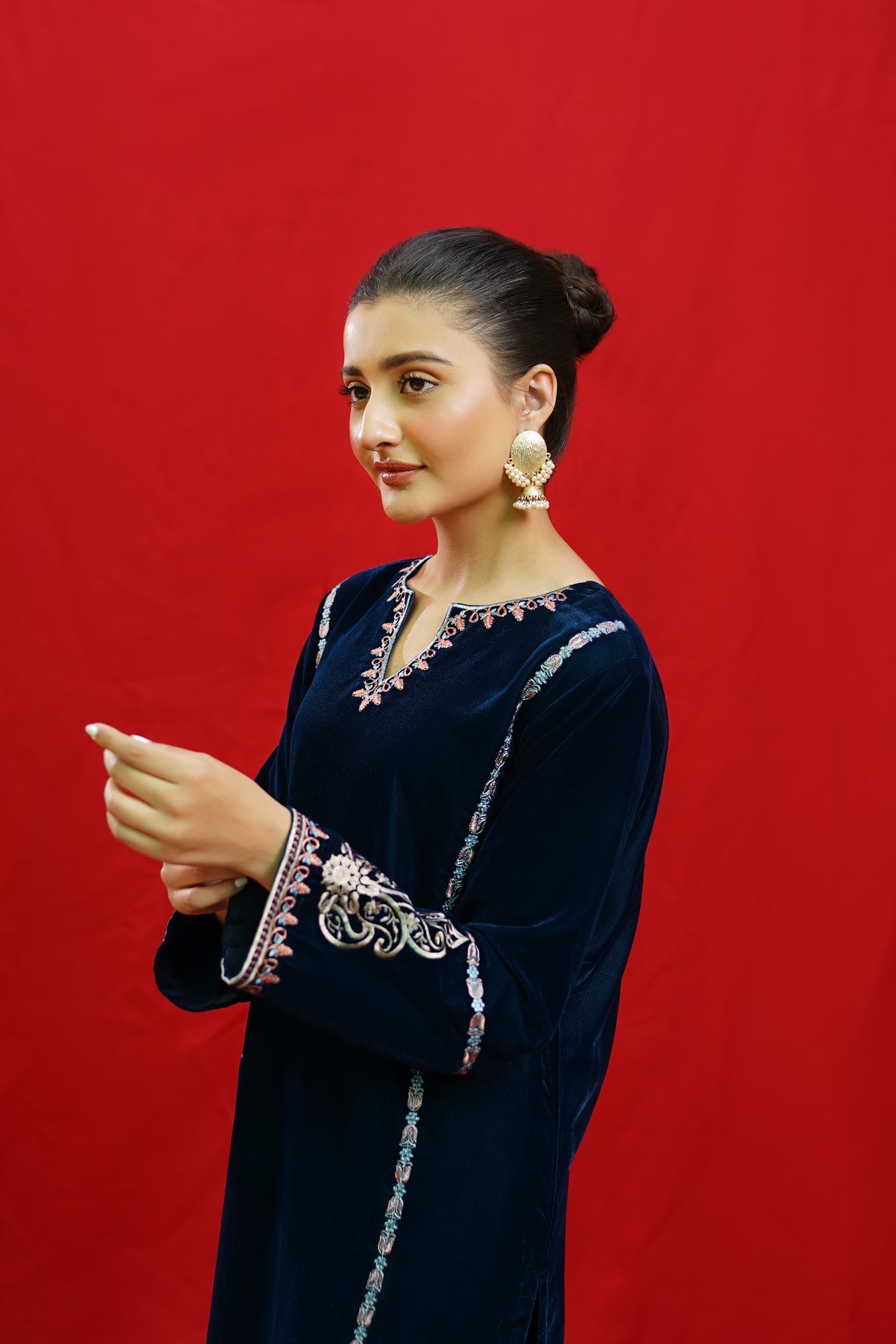 WINTER-2PC Velvet Heavy Embroidered Shirt With Velvet Embroidered Sleeves-D23