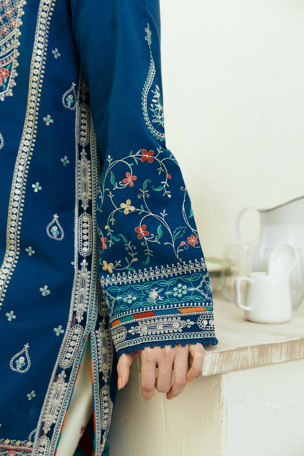 WINTER- 3PC DHANAK EMBROIDERED SHIRT WITH COUTRAI WOOL PRINT SHAWL & EMB TROUSER-4072