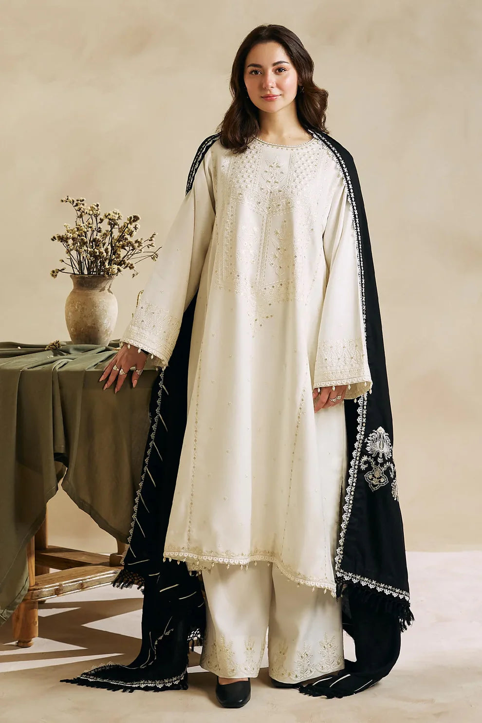 WINTER - 3PC DHANAK SHIRT WITH SLUB DHANAK PRINT SHAWL-4010