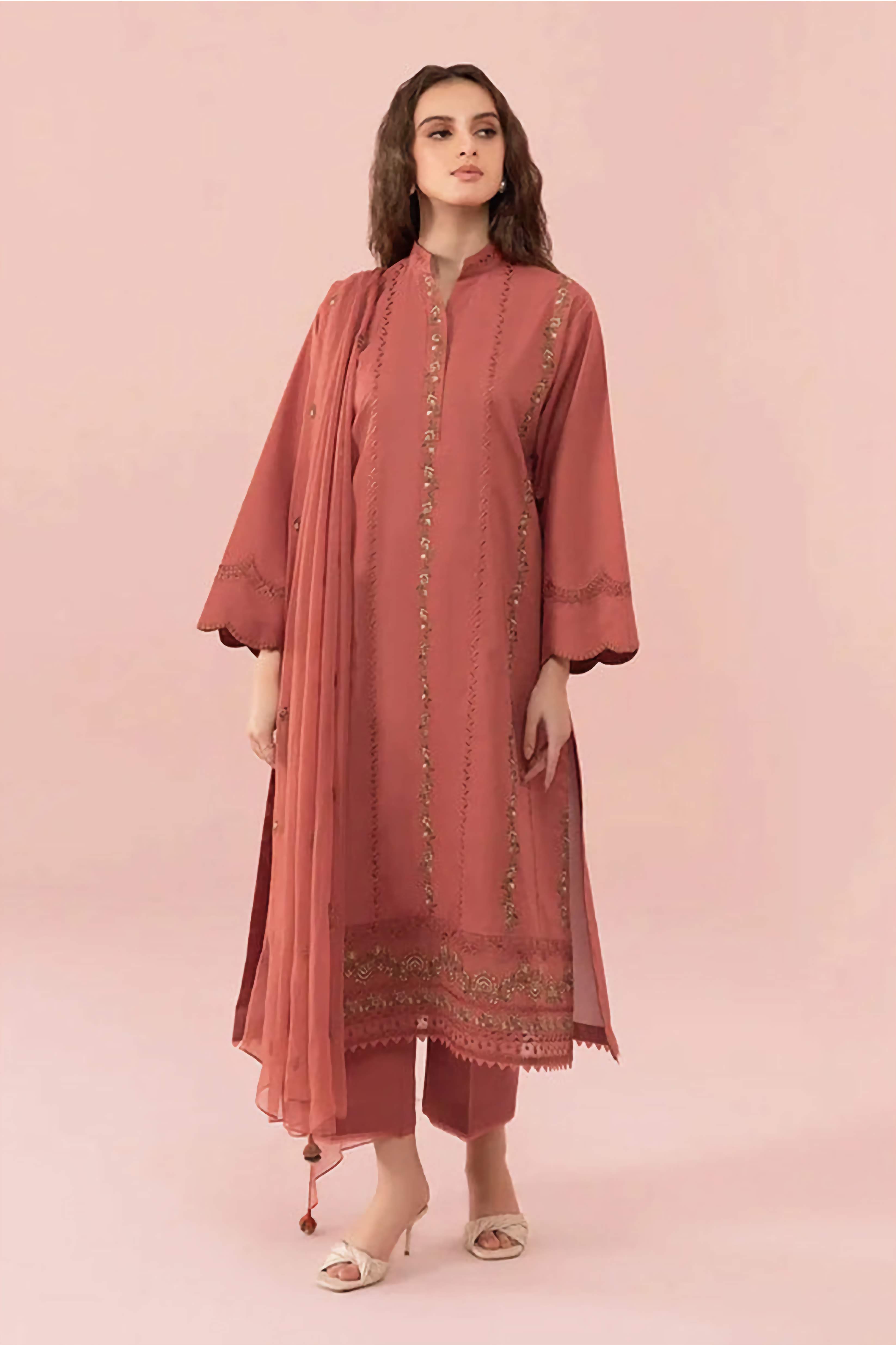 WINTER-3PC DHANAK EMBROIDERED SHIRT WITH BAMBER CHIFFON EMBROIDERED DUPATTA-4131