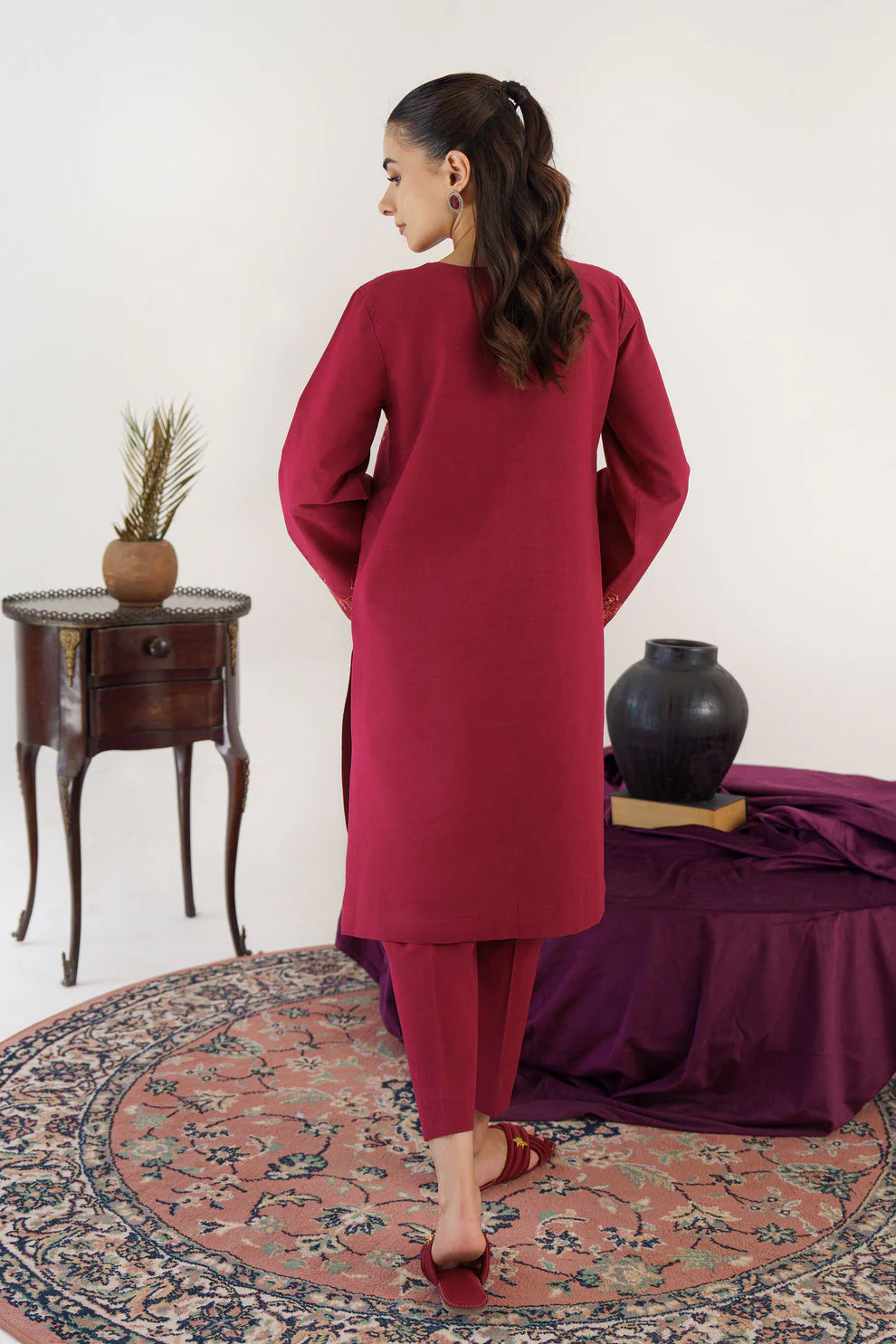 WINTER- 3PC KHADAR EMBROIDERED SHIRT WITH ORGANZA EMBROIDRED DUPATTA AND TROUSER-3195
