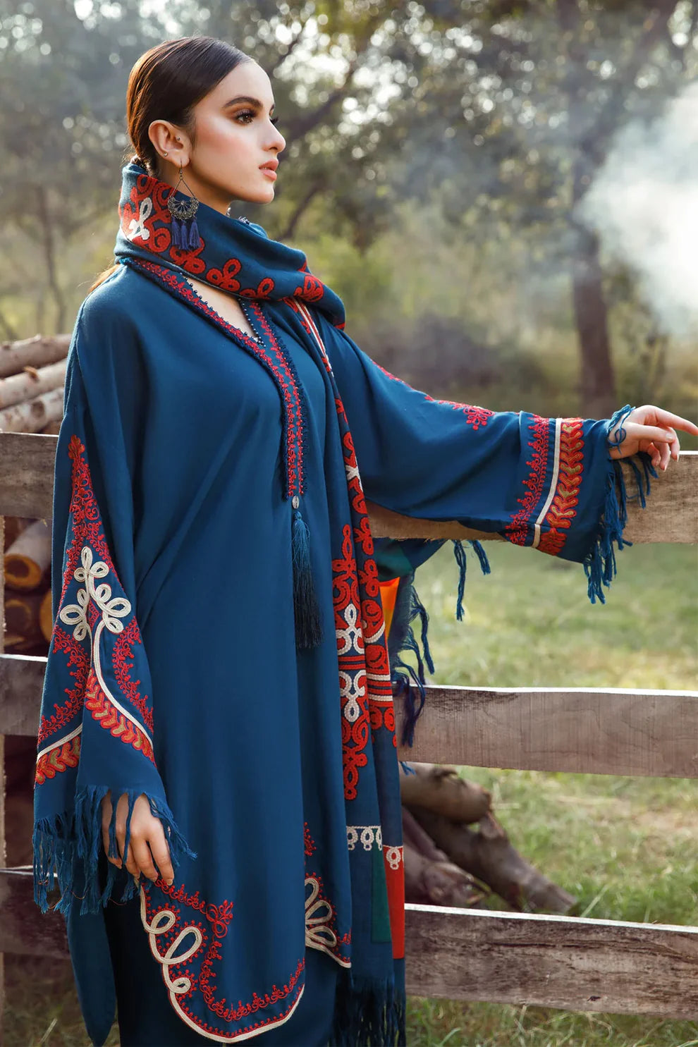 WINTER-3PC KHADAR HEAVY EMBROIDERED WITH COUTURE PRINT SHAWL 3103